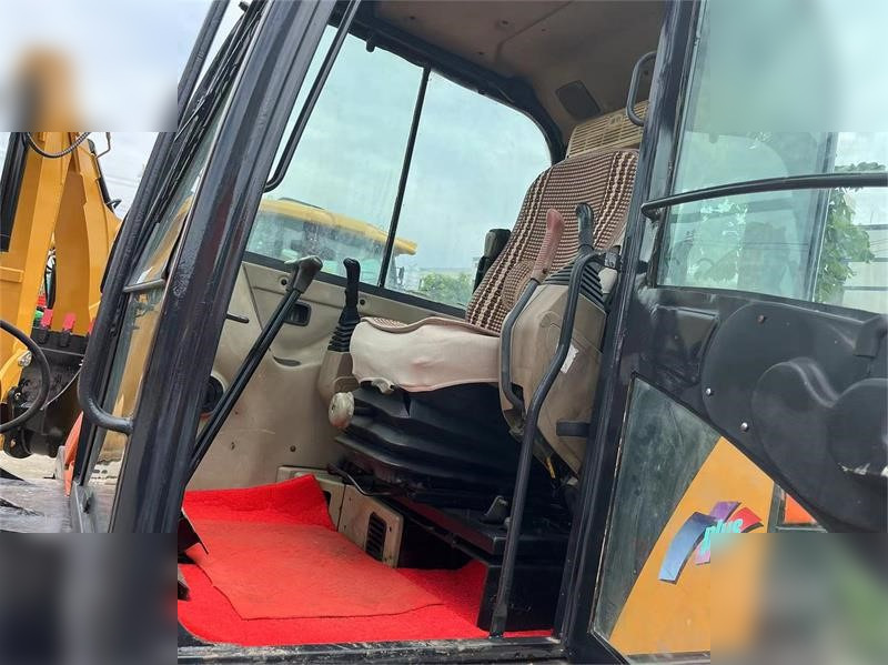 DOOSAN DH60-7 - Pelle sur chenille: photos 5 DOOSAN DH60-7 - Pelle sur chenille: photos 5