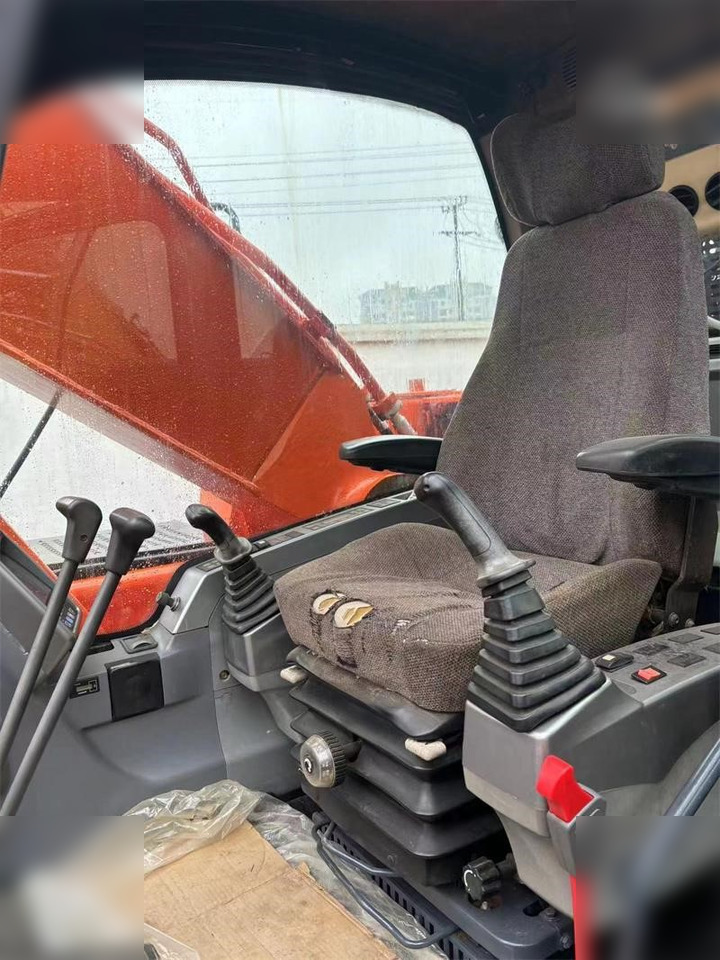 Pelle sur chenille DOOSAN DX225 LC-5: photos 7