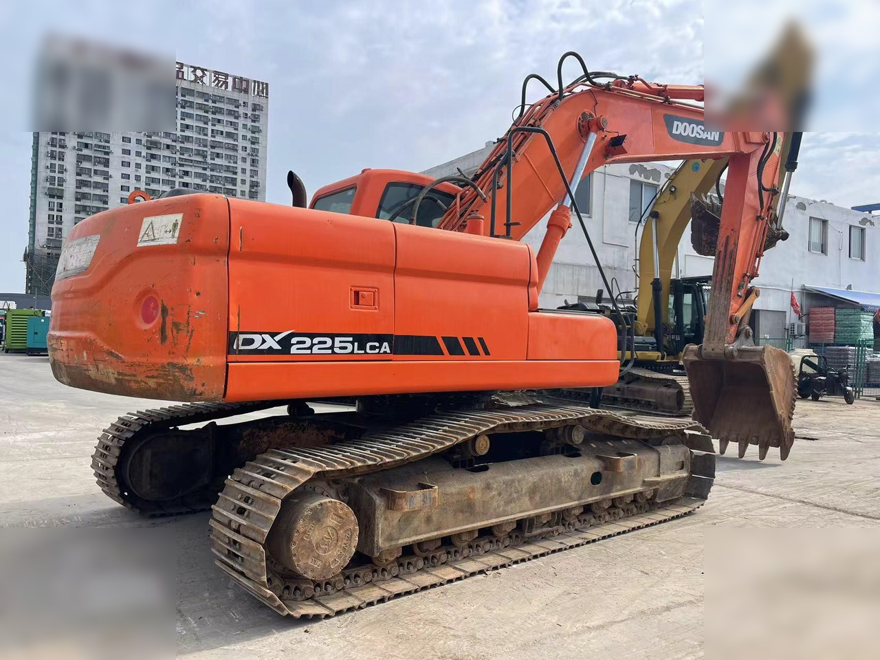 DOOSAN DX225 LCA - Pelle sur chenille: photos 3 DOOSAN DX225 LCA - Pelle sur chenille: photos 3