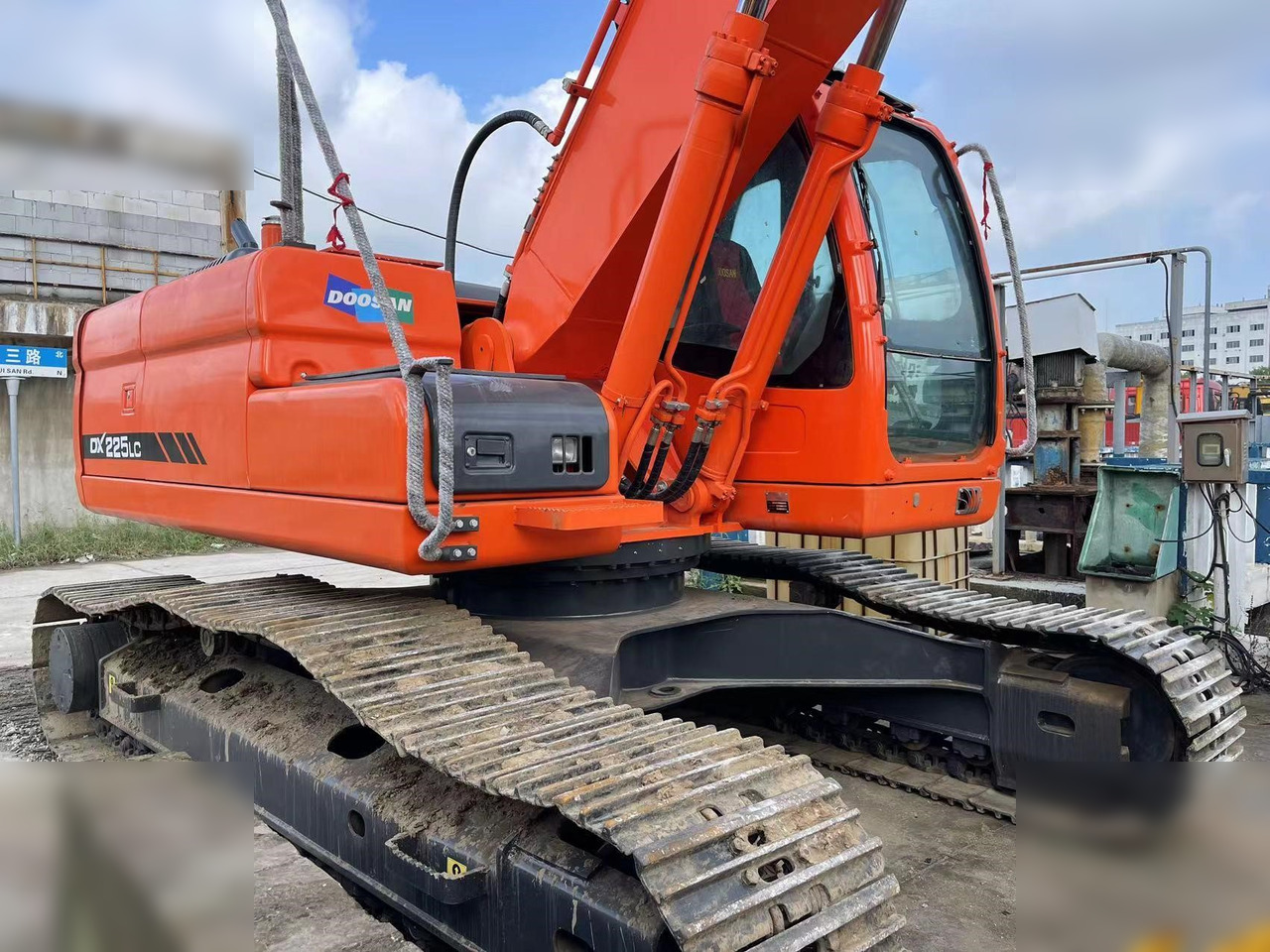 DOOSAN DX225 LCA - Pelle sur chenille: photos 2 DOOSAN DX225 LCA - Pelle sur chenille: photos 2