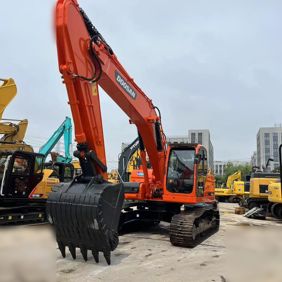 DOOSAN DX225 LCA - Pelle sur chenille: photos 2 DOOSAN DX225 LCA - Pelle sur chenille: photos 2