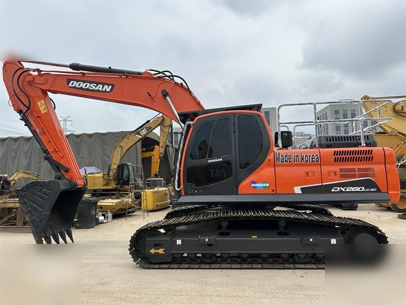 DOOSAN DX260 LC - Pelle sur chenille: photos 1 DOOSAN DX260 LC - Pelle sur chenille: photos 1