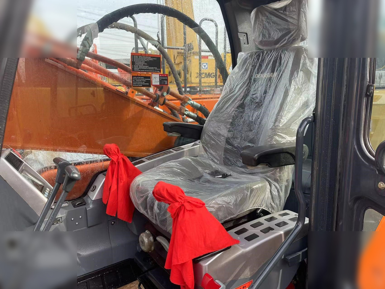 DOOSAN DX300 LCA - Pelle sur chenille: photos 5 DOOSAN DX300 LCA - Pelle sur chenille: photos 5