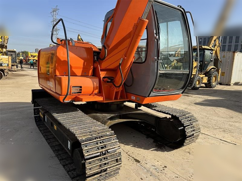 HITACHI EX60-5 - Pelle sur chenille: photos 3 HITACHI EX60-5 - Pelle sur chenille: photos 3