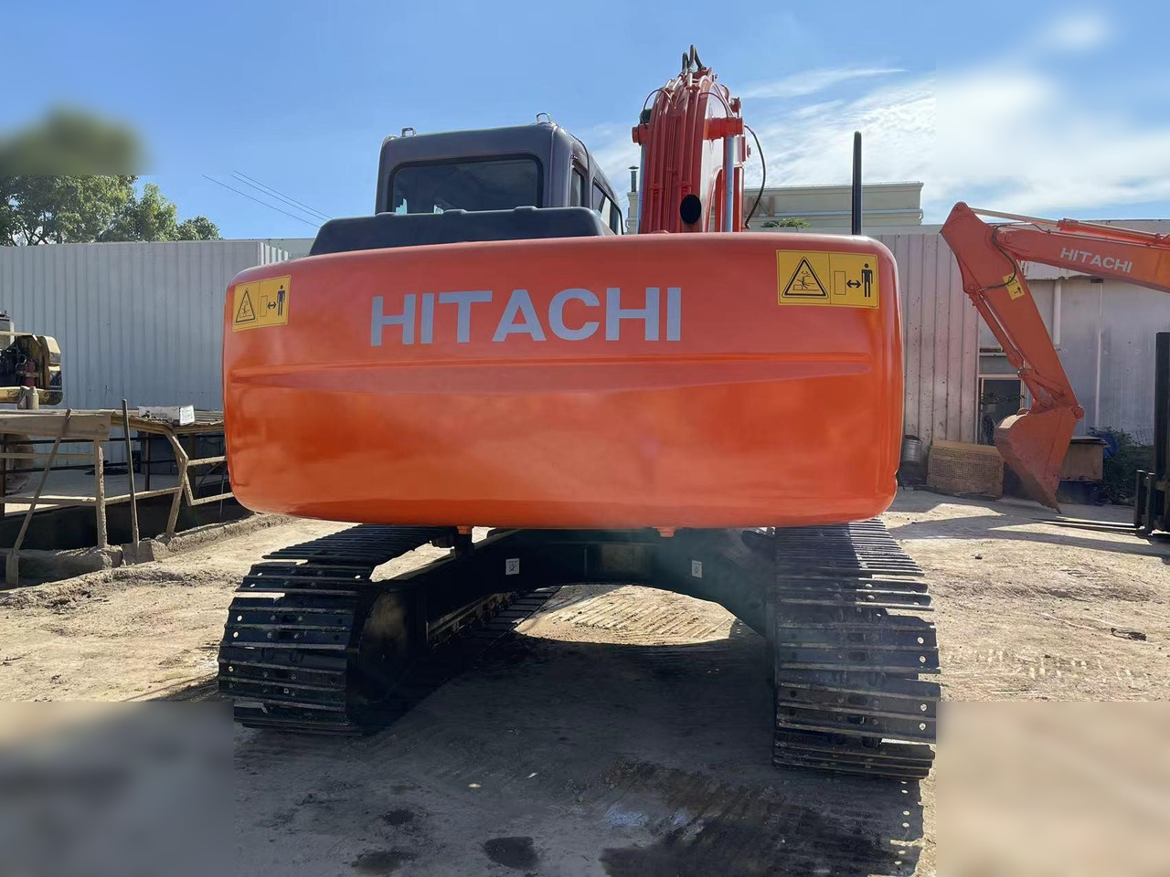 Pelle sur chenille HITACHI ZX120: photos 11