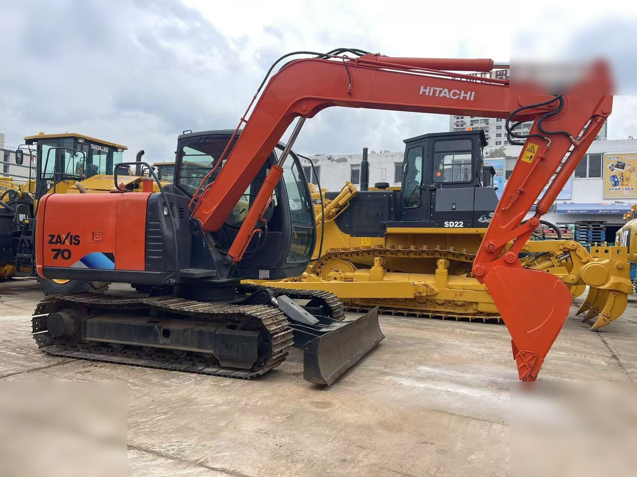 HITACHI ZX70 - Pelle sur chenille: photos 4 HITACHI ZX70 - Pelle sur chenille: photos 4