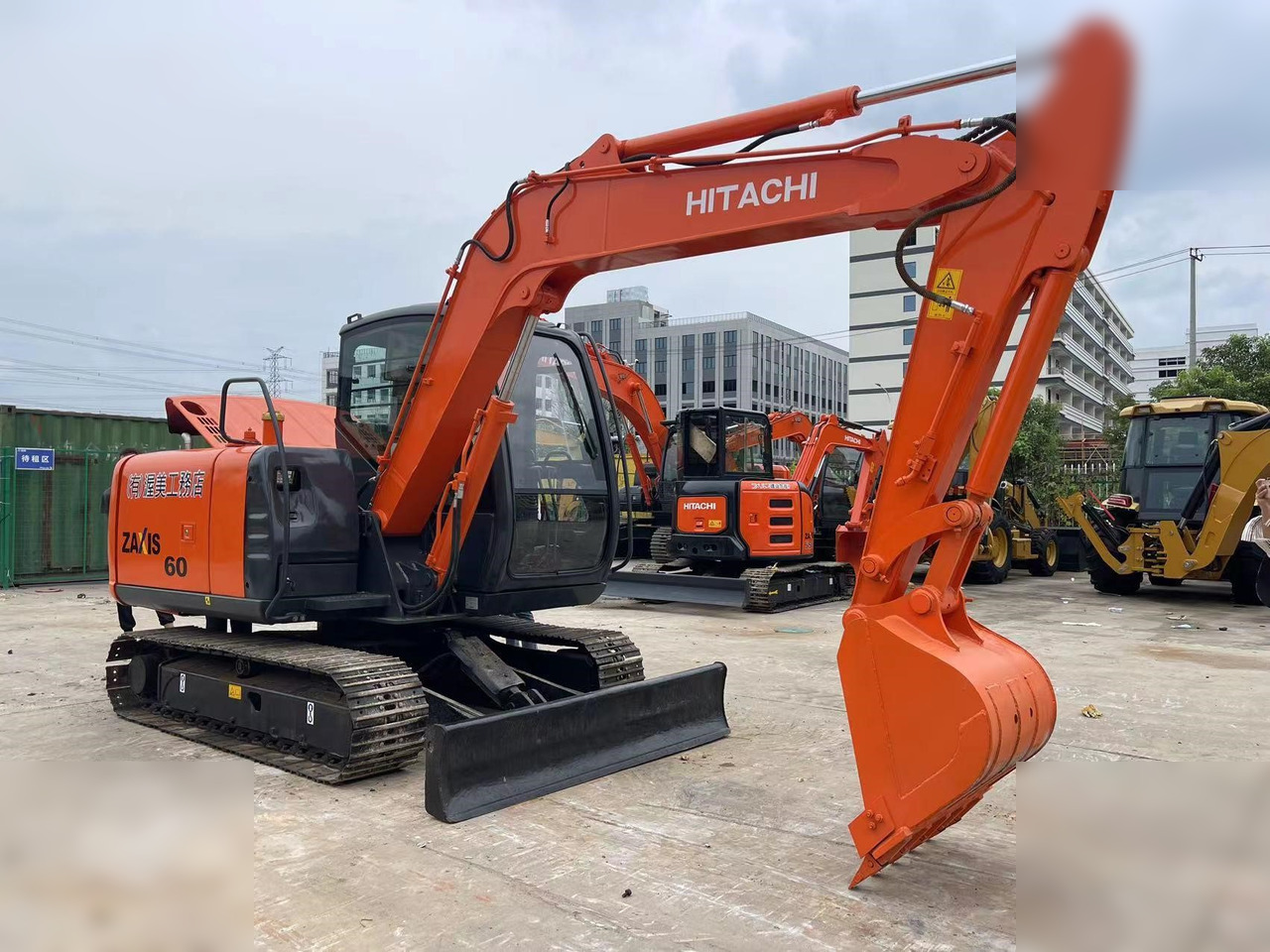 HITACHI ZX70 - Pelle sur chenille: photos 5 HITACHI ZX70 - Pelle sur chenille: photos 5