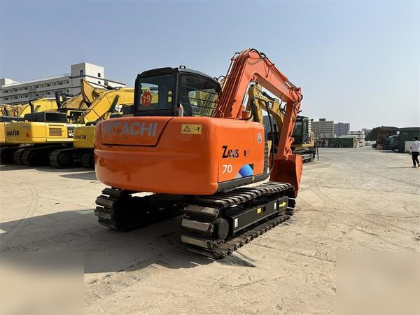 HITACHI ZX70 - Pelle sur chenille: photos 5 HITACHI ZX70 - Pelle sur chenille: photos 5