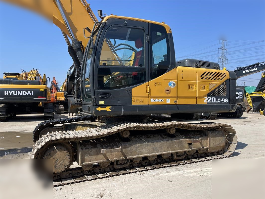 HYUNDAI ROBEX 220 LC-9S - Pelle sur chenille: photos 5 HYUNDAI ROBEX 220 LC-9S - Pelle sur chenille: photos 5