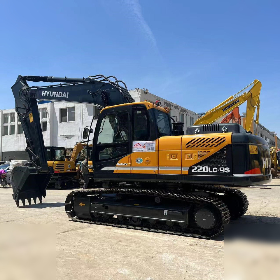 HYUNDAI ROBEX 220 LC-9S - Pelle sur chenille: photos 1 HYUNDAI ROBEX 220 LC-9S - Pelle sur chenille: photos 1