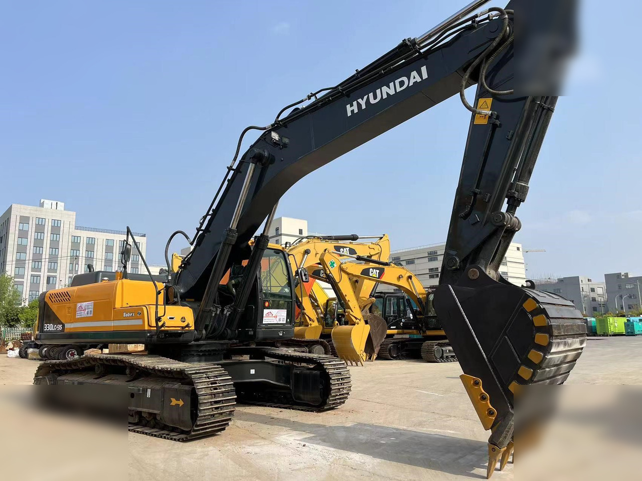 HYUNDAI ROBEX 330 LC-9S - Pelle sur chenille: photos 3 HYUNDAI ROBEX 330 LC-9S - Pelle sur chenille: photos 3