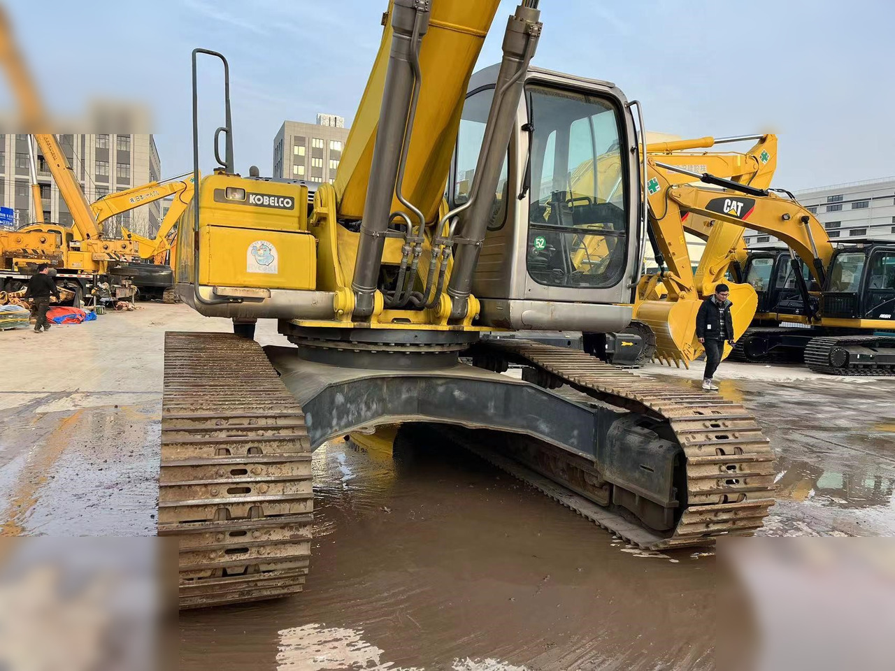 KOBELCO SK350 - Pelle sur chenille: photos 4 KOBELCO SK350 - Pelle sur chenille: photos 4