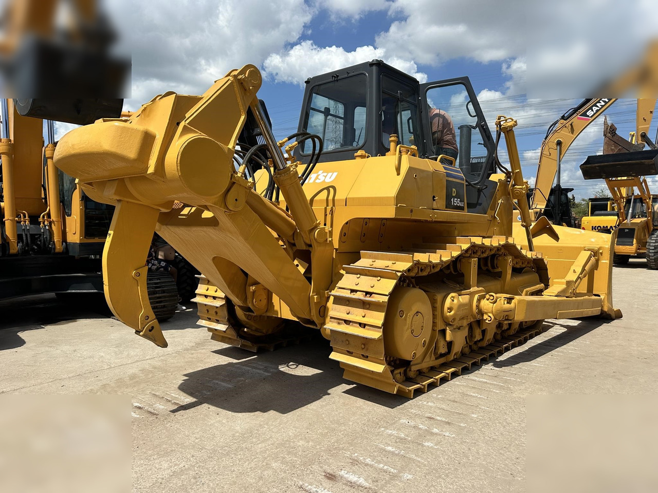 KOMATSU D155A-5 - Bulldozer: photos 4 KOMATSU D155A-5 - Bulldozer: photos 4