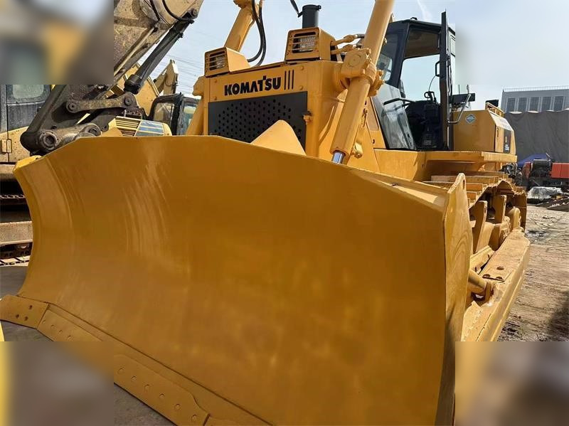 KOMATSU D155A-5 - Bulldozer: photos 4 KOMATSU D155A-5 - Bulldozer: photos 4