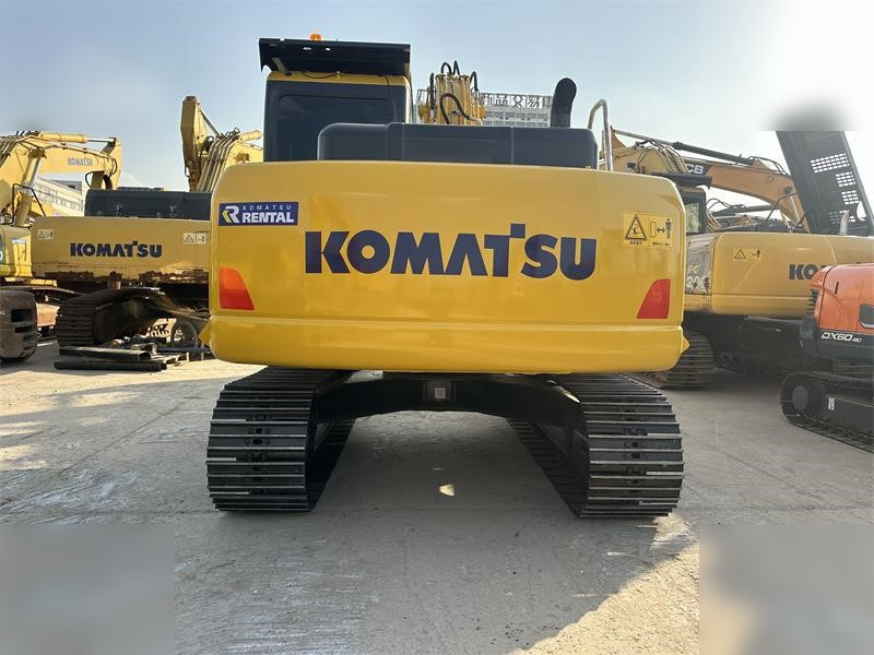 KOMATSU PC130-7 - Pelle sur chenille: photos 5 KOMATSU PC130-7 - Pelle sur chenille: photos 5