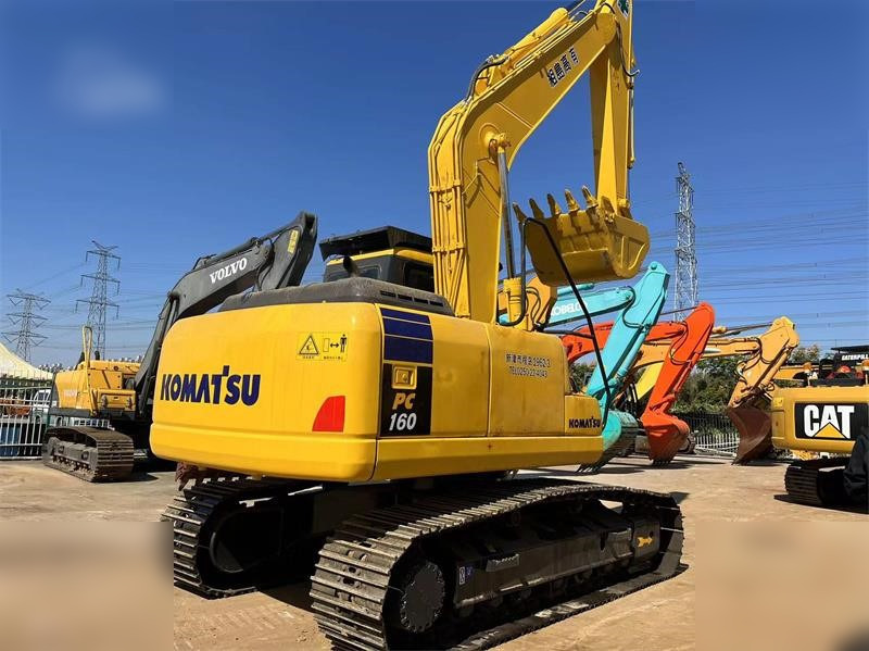 KOMATSU PC160 LC-7 - Pelle sur chenille: photos 4 KOMATSU PC160 LC-7 - Pelle sur chenille: photos 4