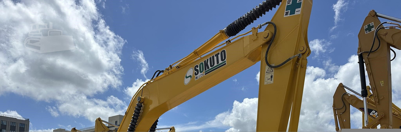 KOMATSU PC200-8 - Pelle sur chenille: photos 2 KOMATSU PC200-8 - Pelle sur chenille: photos 2