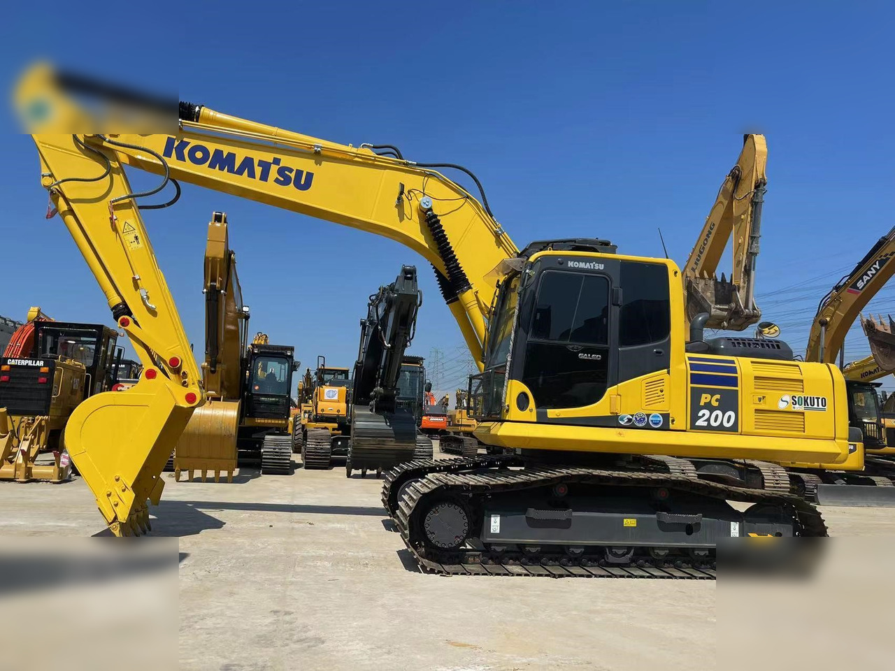 KOMATSU PC200-8N1 - Pelle sur chenille: photos 5 KOMATSU PC200-8N1 - Pelle sur chenille: photos 5