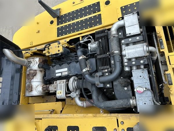 KOMATSU PC240 LC-8 - Pelle sur chenille: photos 5 KOMATSU PC240 LC-8 - Pelle sur chenille: photos 5