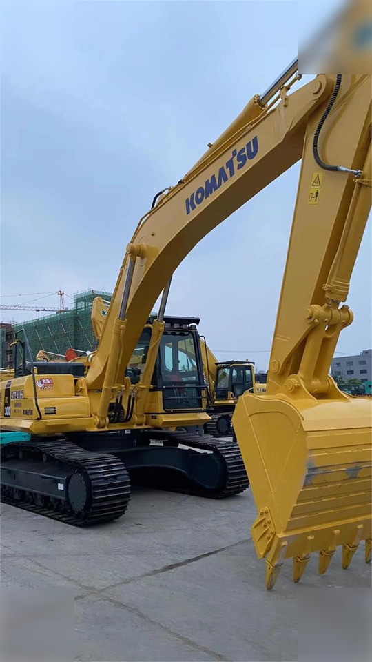 KOMATSU PC300-8M0 - Pelle sur chenille: photos 5 KOMATSU PC300-8M0 - Pelle sur chenille: photos 5