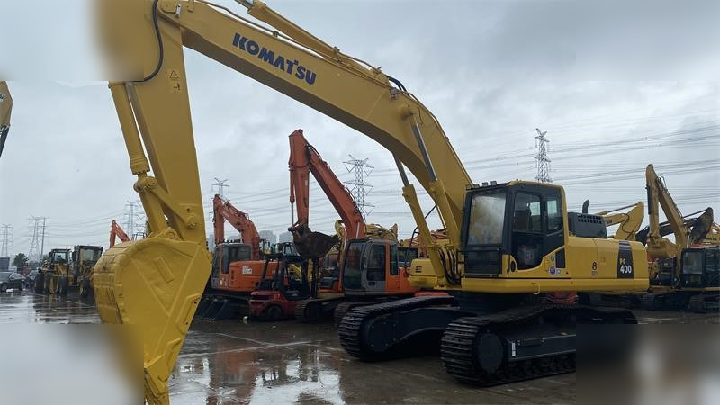 KOMATSU PC400-8 - Pelle sur chenille: photos 4 KOMATSU PC400-8 - Pelle sur chenille: photos 4