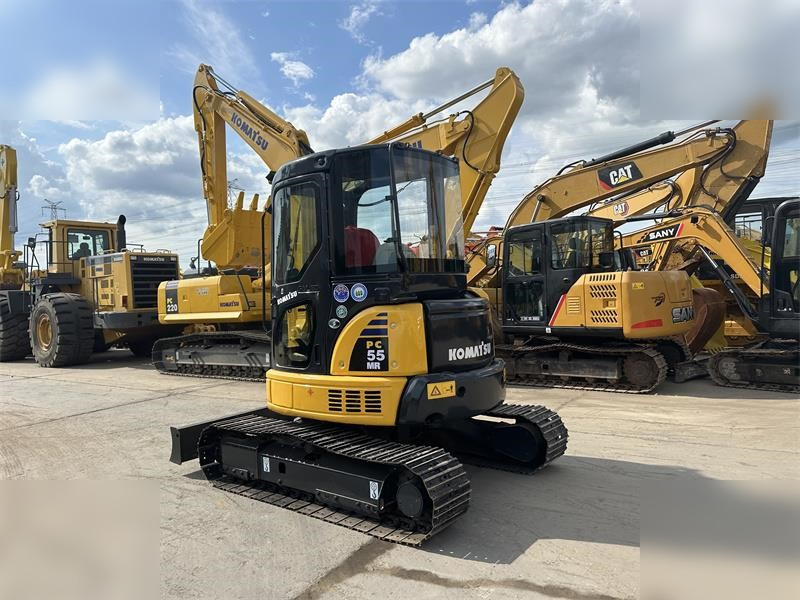 KOMATSU PC55MR-2 - Mini pelle: photos 1 KOMATSU PC55MR-2 - Mini pelle: photos 1