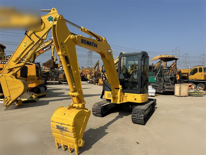 KOMATSU PC55MR-3 - Mini pelle: photos 5 KOMATSU PC55MR-3 - Mini pelle: photos 5