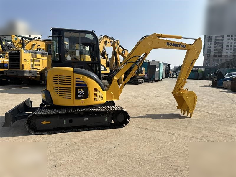 KOMATSU PC55MR-3 - Mini pelle: photos 2 KOMATSU PC55MR-3 - Mini pelle: photos 2