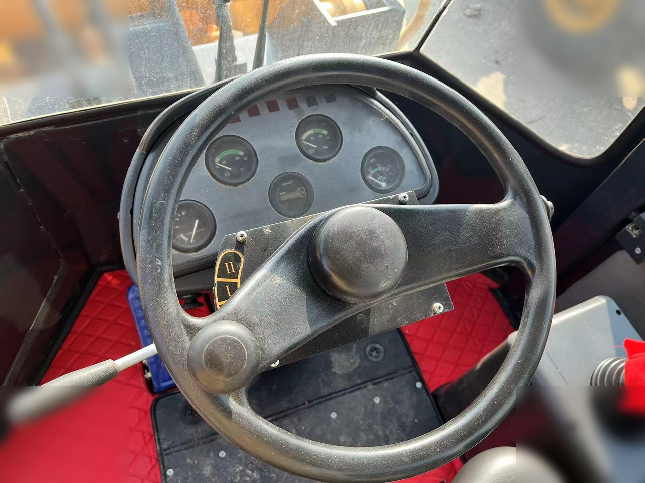 LIUGONG 836 - Chargeuse sur pneus: photos 3 LIUGONG 836 - Chargeuse sur pneus: photos 3