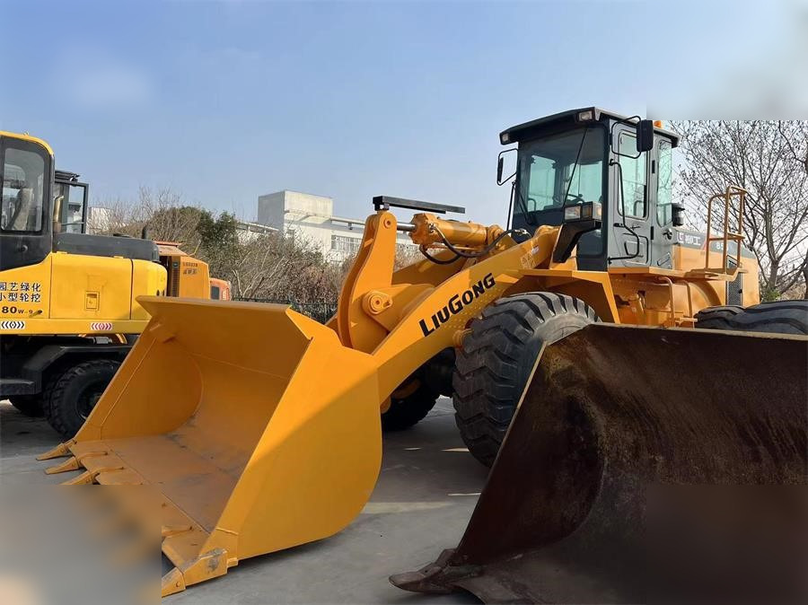 LIUGONG 856 - Chargeuse sur pneus: photos 5 LIUGONG 856 - Chargeuse sur pneus: photos 5