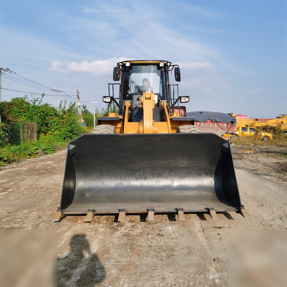 LIUGONG 856H - Chargeuse sur pneus: photos 4 LIUGONG 856H - Chargeuse sur pneus: photos 4