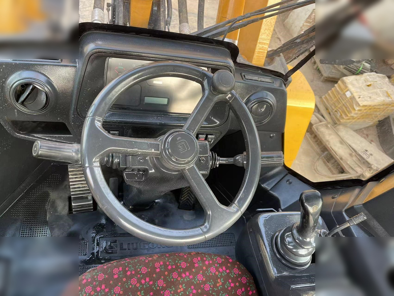 LIUGONG 856H - Chargeuse sur pneus: photos 5 LIUGONG 856H - Chargeuse sur pneus: photos 5