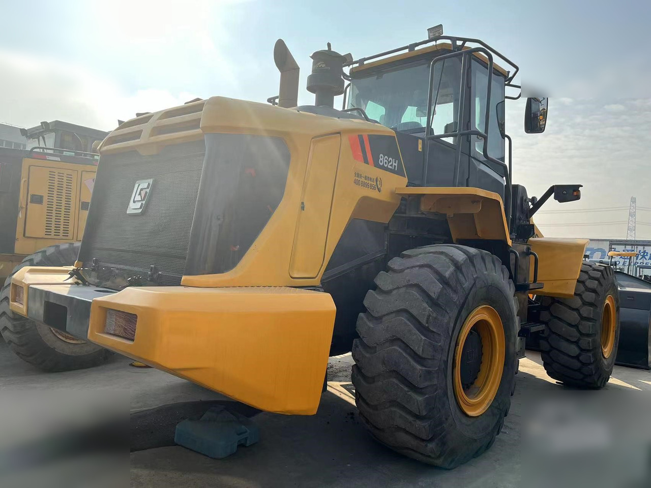 LIUGONG 862H - Chargeuse sur pneus: photos 2 LIUGONG 862H - Chargeuse sur pneus: photos 2