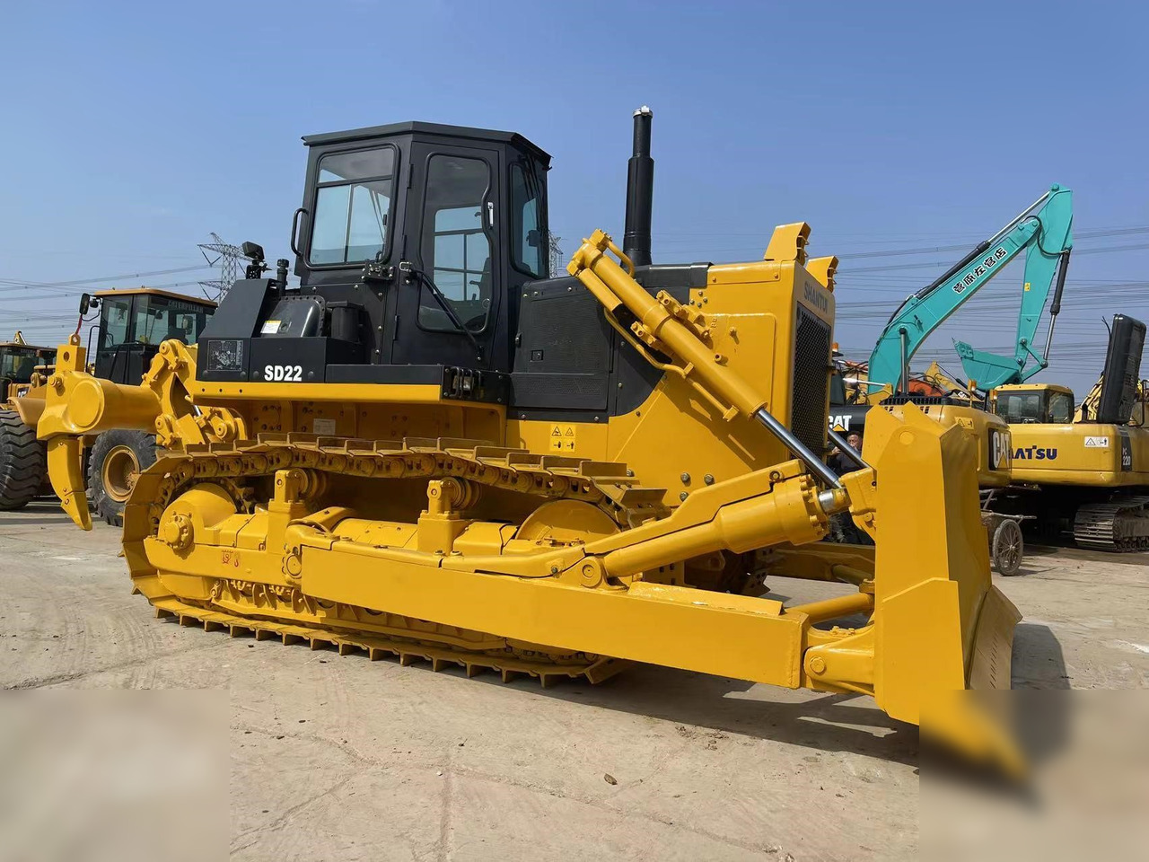 SHANTUI SD22 - Bulldozer: photos 1 SHANTUI SD22 - Bulldozer: photos 1