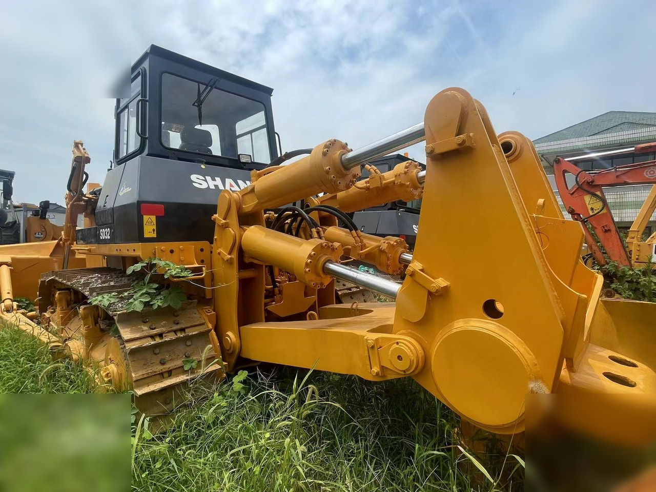 SHANTUI SD32 - Bulldozer: photos 3 SHANTUI SD32 - Bulldozer: photos 3