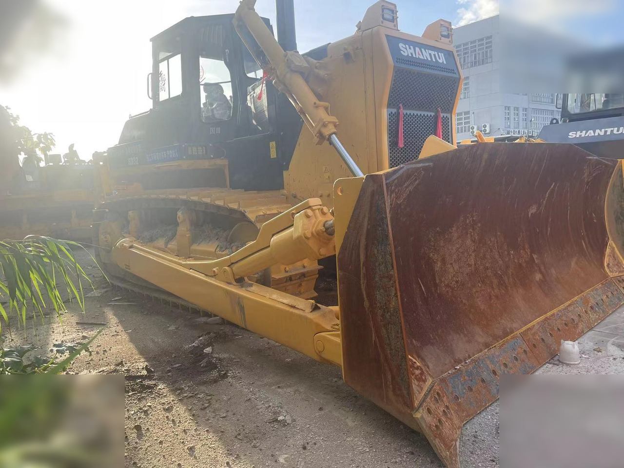 SHANTUI SD32 - Bulldozer: photos 4 SHANTUI SD32 - Bulldozer: photos 4