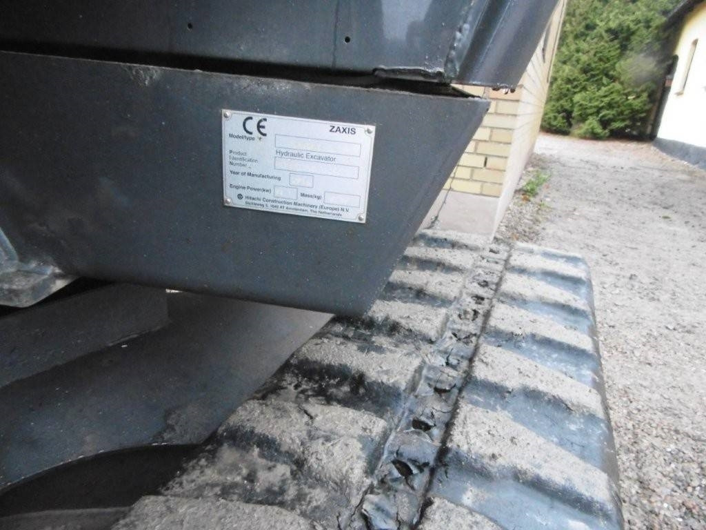 Hitachi 85US - Mini pelle: photos 3 Hitachi 85US - Mini pelle: photos 3