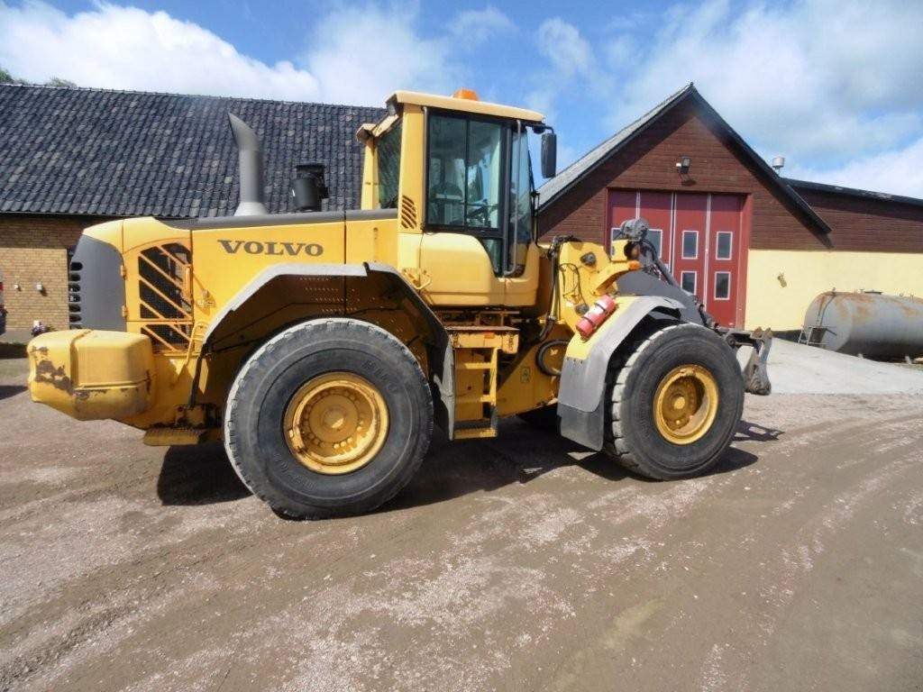 Volvo L 120 F - Chargeuse sur pneus: photos 3 Volvo L 120 F - Chargeuse sur pneus: photos 3