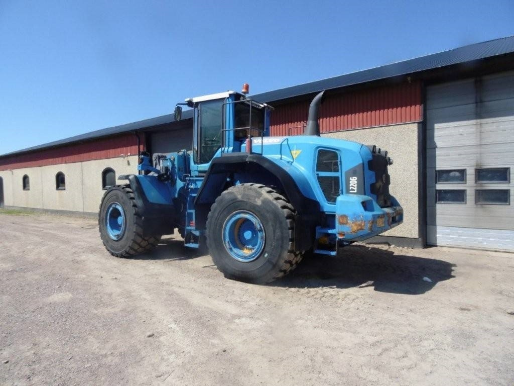 Volvo L 220 G - Chargeuse sur pneus: photos 2 Volvo L 220 G - Chargeuse sur pneus: photos 2