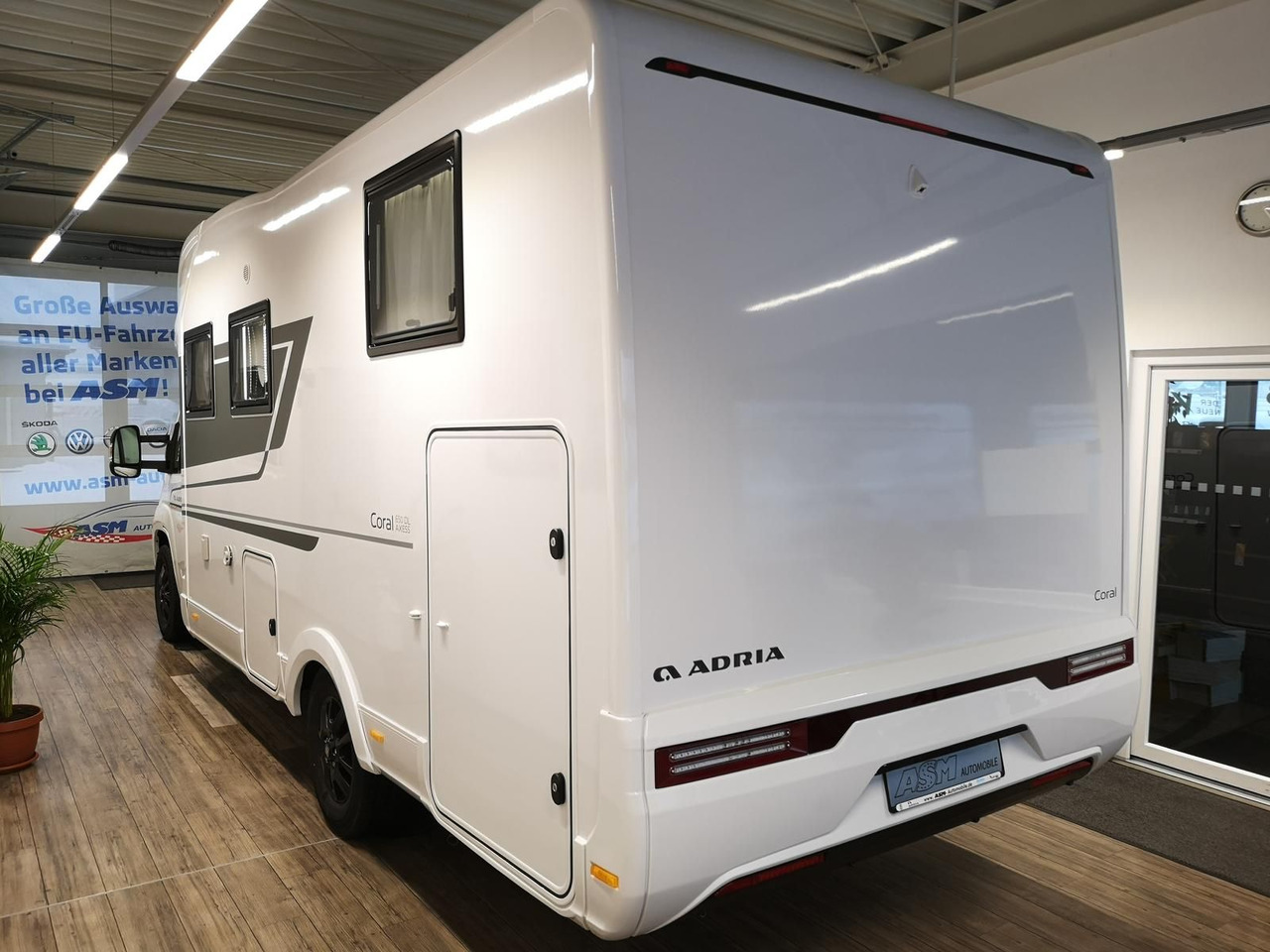 Adria Coral ALL-IN 650 DL*SOLAR*MARKISE*NAVI*SOFORT* - Camping-car profilé: photos 5 Adria Coral ALL-IN 650 DL*SOLAR*MARKISE*NAVI*SOFORT* - Camping-car profilé: photos 5