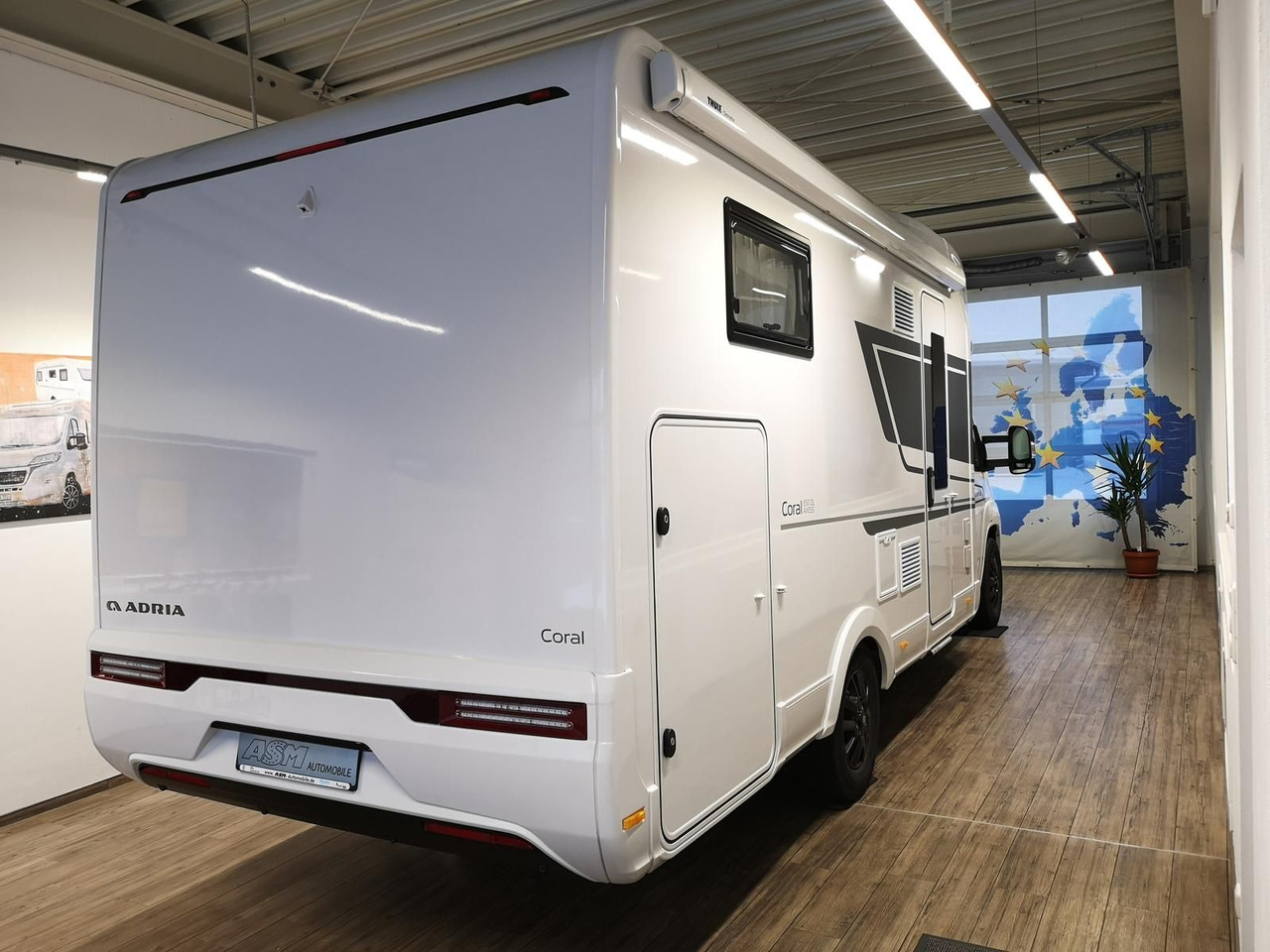 Adria Coral ALL-IN 650 DL*SOLAR*MARKISE*NAVI*SOFORT* - Camping-car profilé: photos 4 Adria Coral ALL-IN 650 DL*SOLAR*MARKISE*NAVI*SOFORT* - Camping-car profilé: photos 4