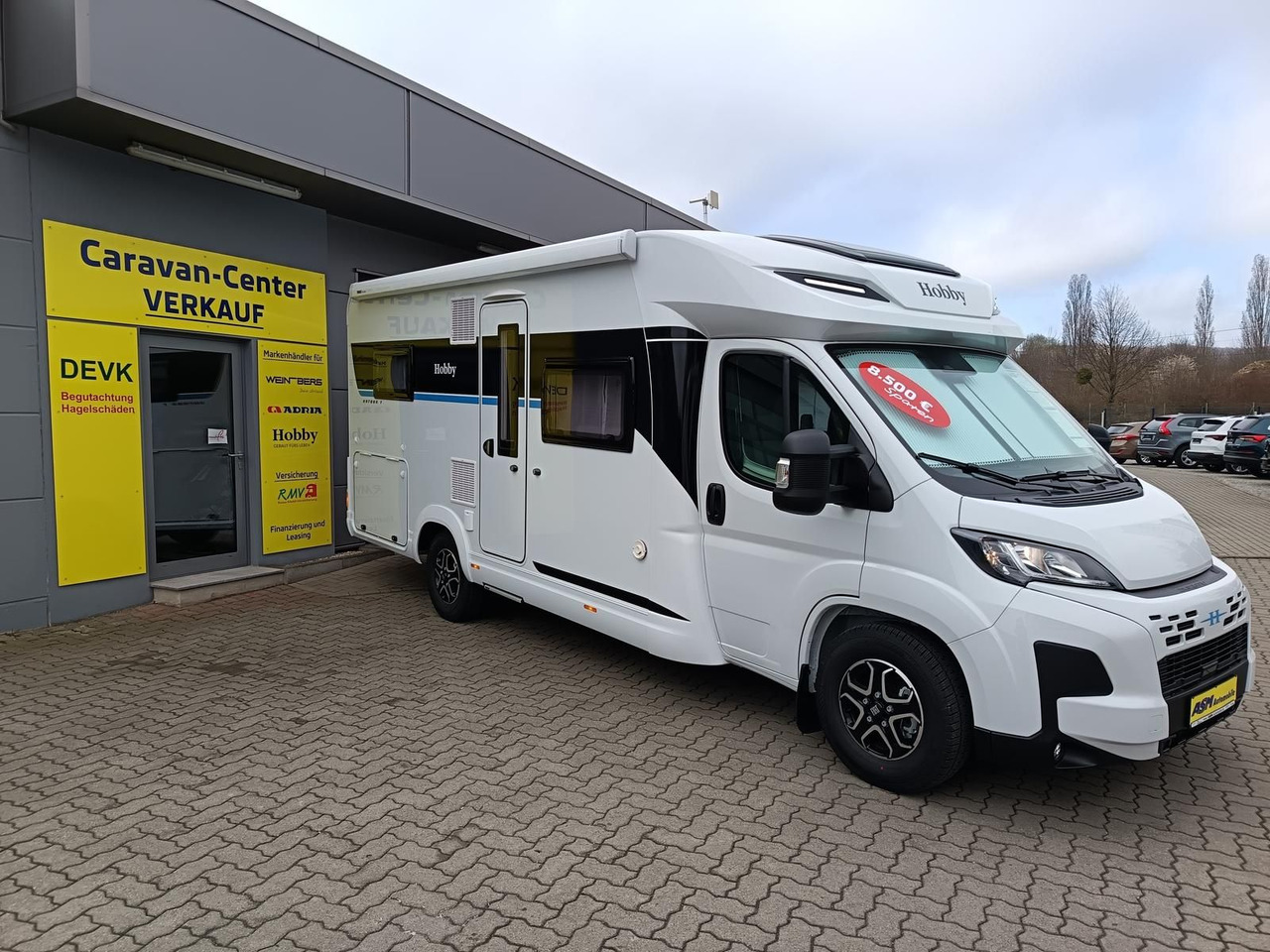 Hobby Ontour T 700 FH*180PS*CAMPERNET*LITHIUM*MARKISE* - Camping-car profilé: photos 2 Hobby Ontour T 700 FH*180PS*CAMPERNET*LITHIUM*MARKISE* - Camping-car profilé: photos 2