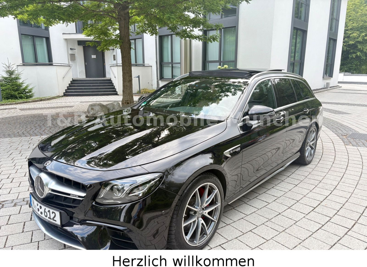 Mercedes-Benz E 63 S AMG*4Matic+*AMG Driver s*Pano*MB-Garantie - Voiture: photos 1 Mercedes-Benz E 63 S AMG*4Matic+*AMG Driver s*Pano*MB-Garantie - Voiture: photos 1