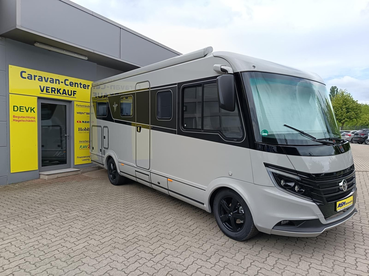 Niesmann + Bischoff iSmove 6.9 E 132 kW*AHK*SOLAR*SAT*TV*DACHKLIMA* - Camping-car intégral: photos 2 Niesmann + Bischoff iSmove 6.9 E 132 kW*AHK*SOLAR*SAT*TV*DACHKLIMA* - Camping-car intégral: photos 2