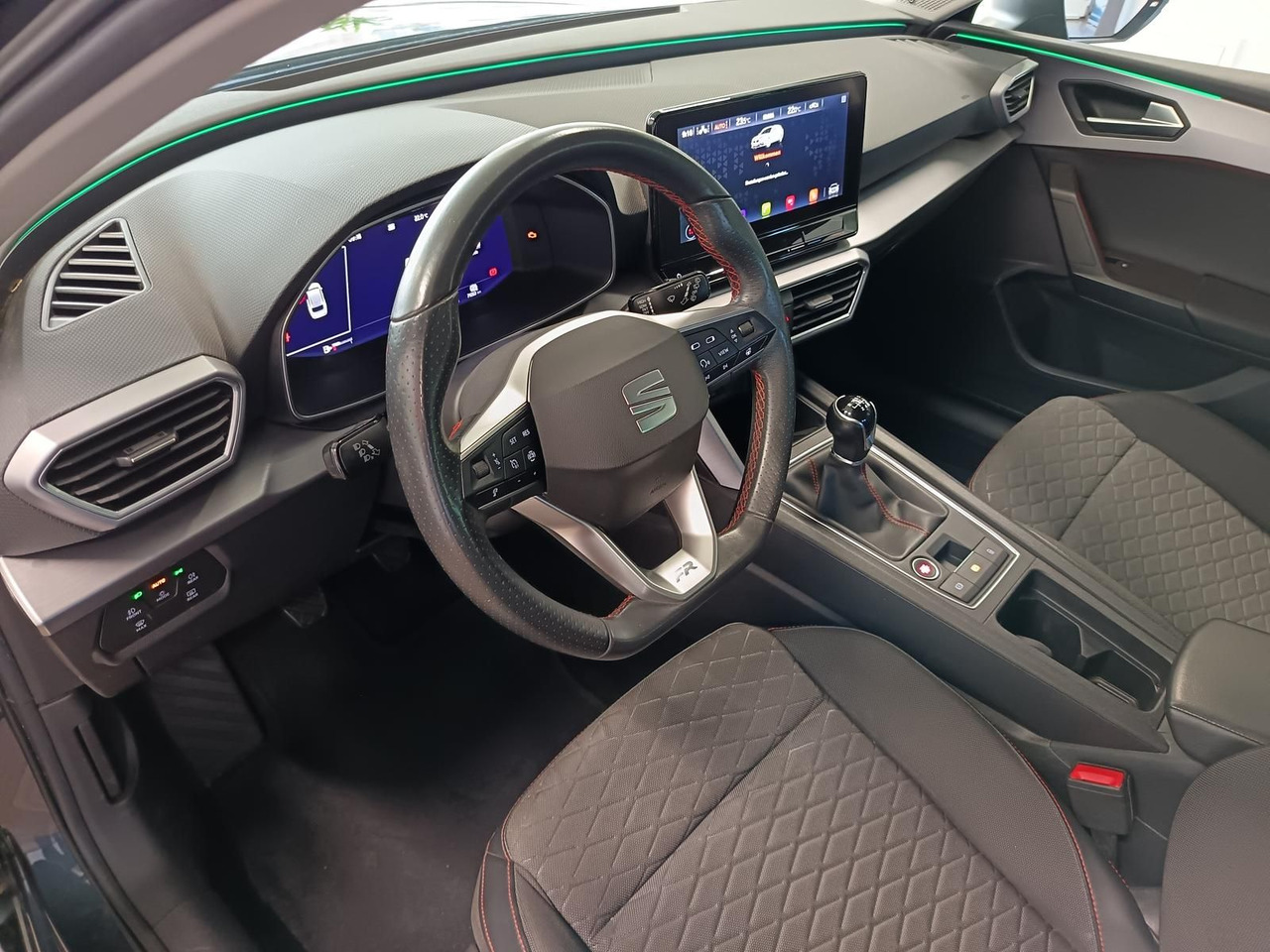 Voiture break Seat Leon Sportstourer 1,5TSI FR*NAVI*LED*SOUND*R-KAM: photos 22