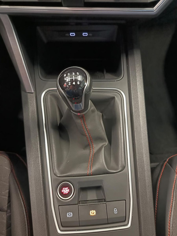 Voiture break Seat Leon Sportstourer 1,5TSI FR*NAVI*LED*SOUND*R-KAM: photos 17