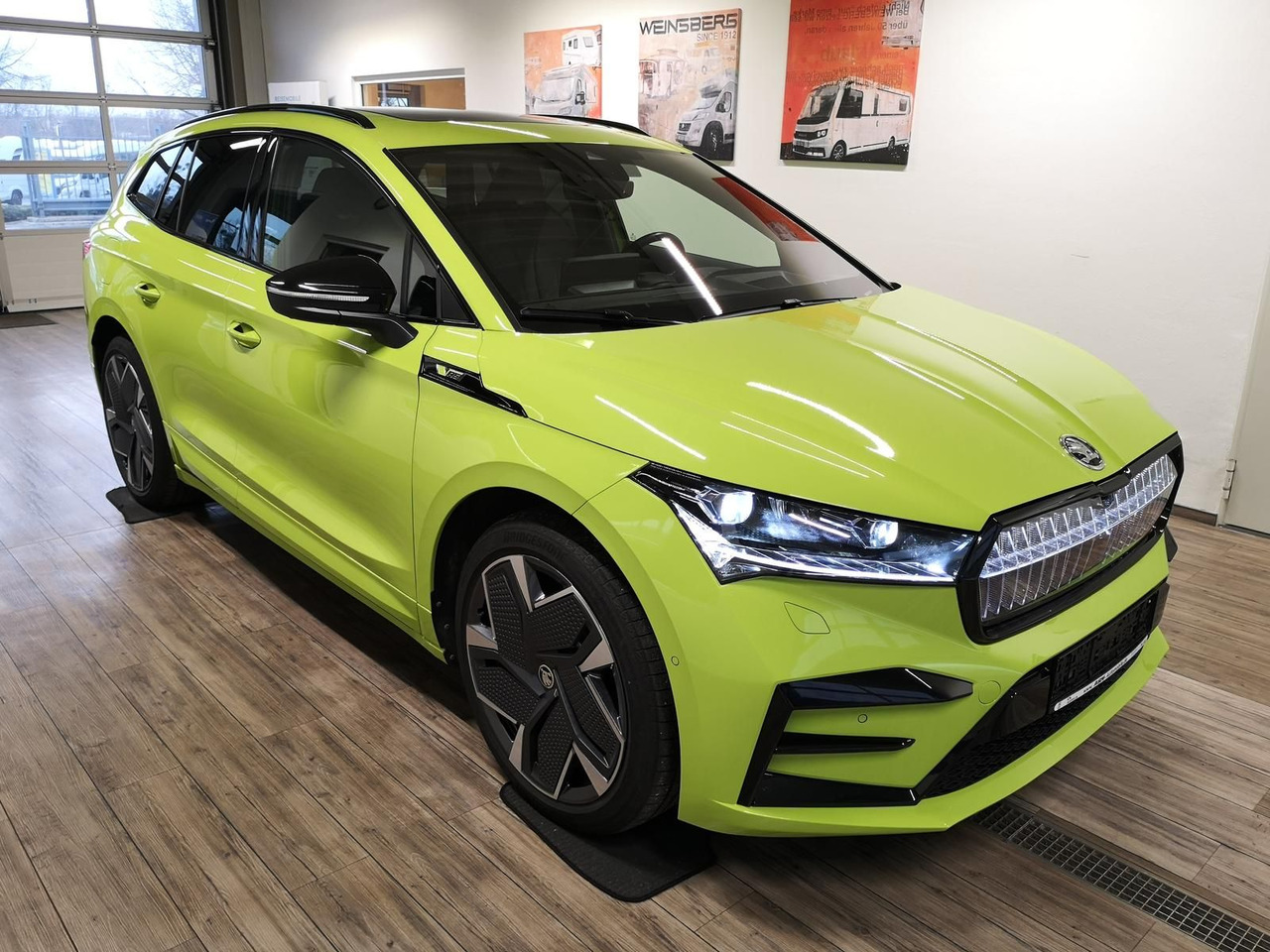 Skoda Enyaq iV RS 220 kW*PSD*AHK*virt.Pedal*360°Kamera - SUV: photos 3 Skoda Enyaq iV RS 220 kW*PSD*AHK*virt.Pedal*360°Kamera - SUV: photos 3