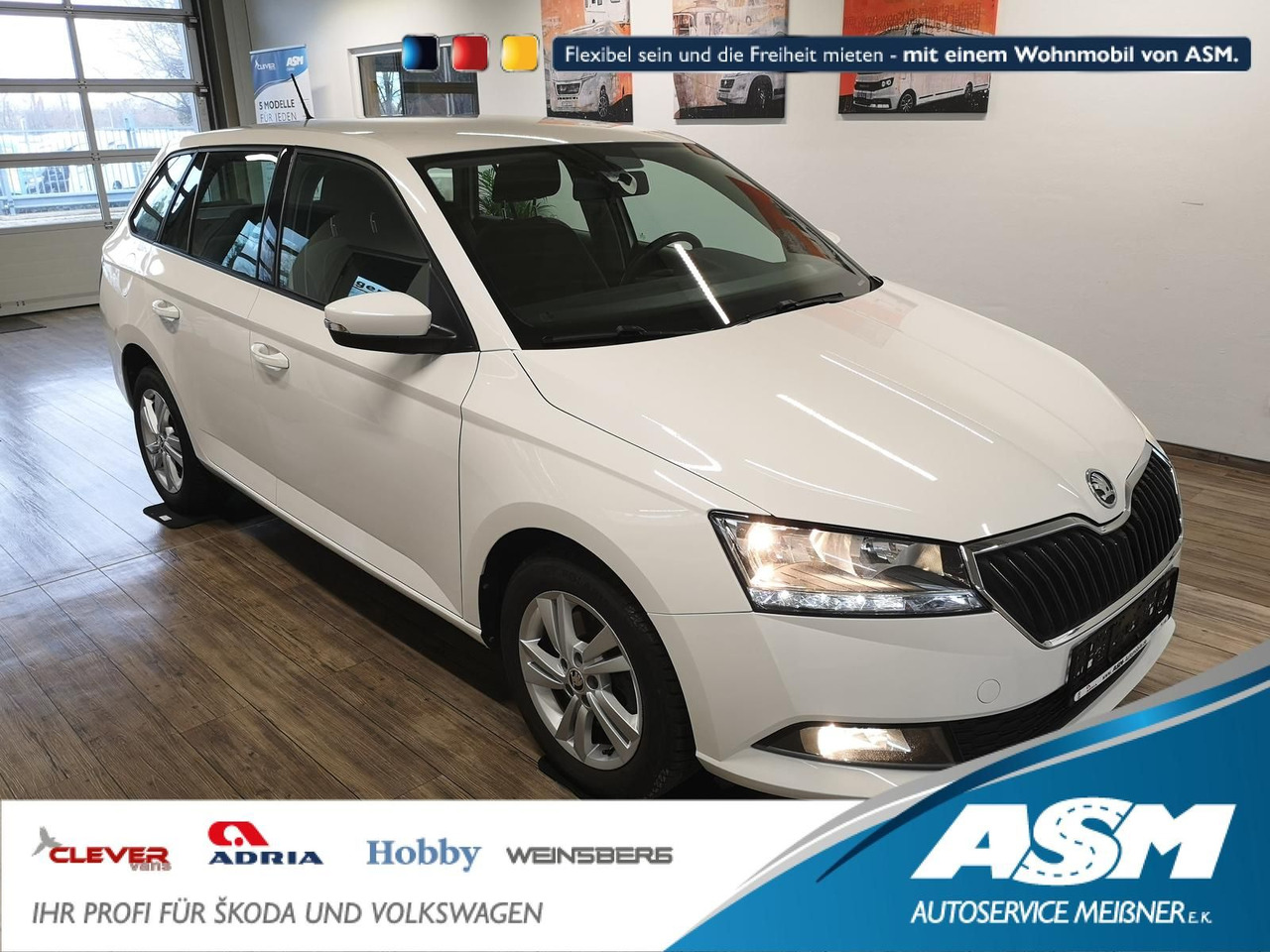 Skoda Fabia Combi Ambition 1.0TSI 81kW+R-KAM+PDC+KLIMA - Voiture: photos 1 Skoda Fabia Combi Ambition 1.0TSI 81kW+R-KAM+PDC+KLIMA - Voiture: photos 1