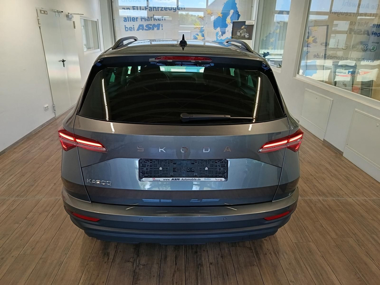 Skoda Karoq Selection 1.5 TSI DSG*NAVI*ACC*AHK-VORBER* - SUV: photos 5 Skoda Karoq Selection 1.5 TSI DSG*NAVI*ACC*AHK-VORBER* - SUV: photos 5