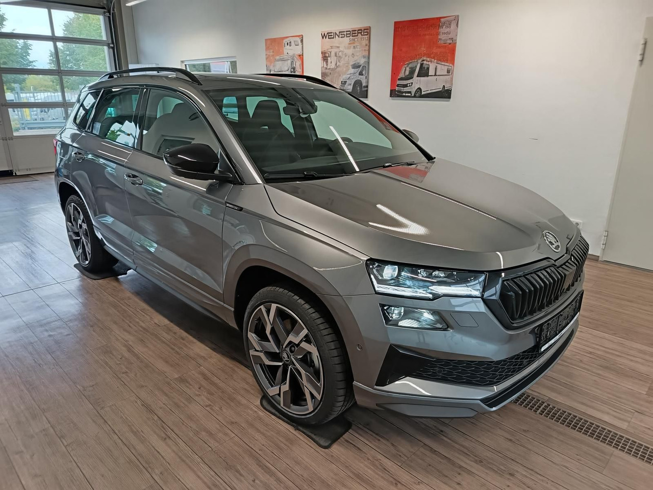 Skoda Karoq Sportline 1,5 TSI DSG*AHK*PSD*STD.HZG*NAVI - SUV: photos 3 Skoda Karoq Sportline 1,5 TSI DSG*AHK*PSD*STD.HZG*NAVI - SUV: photos 3
